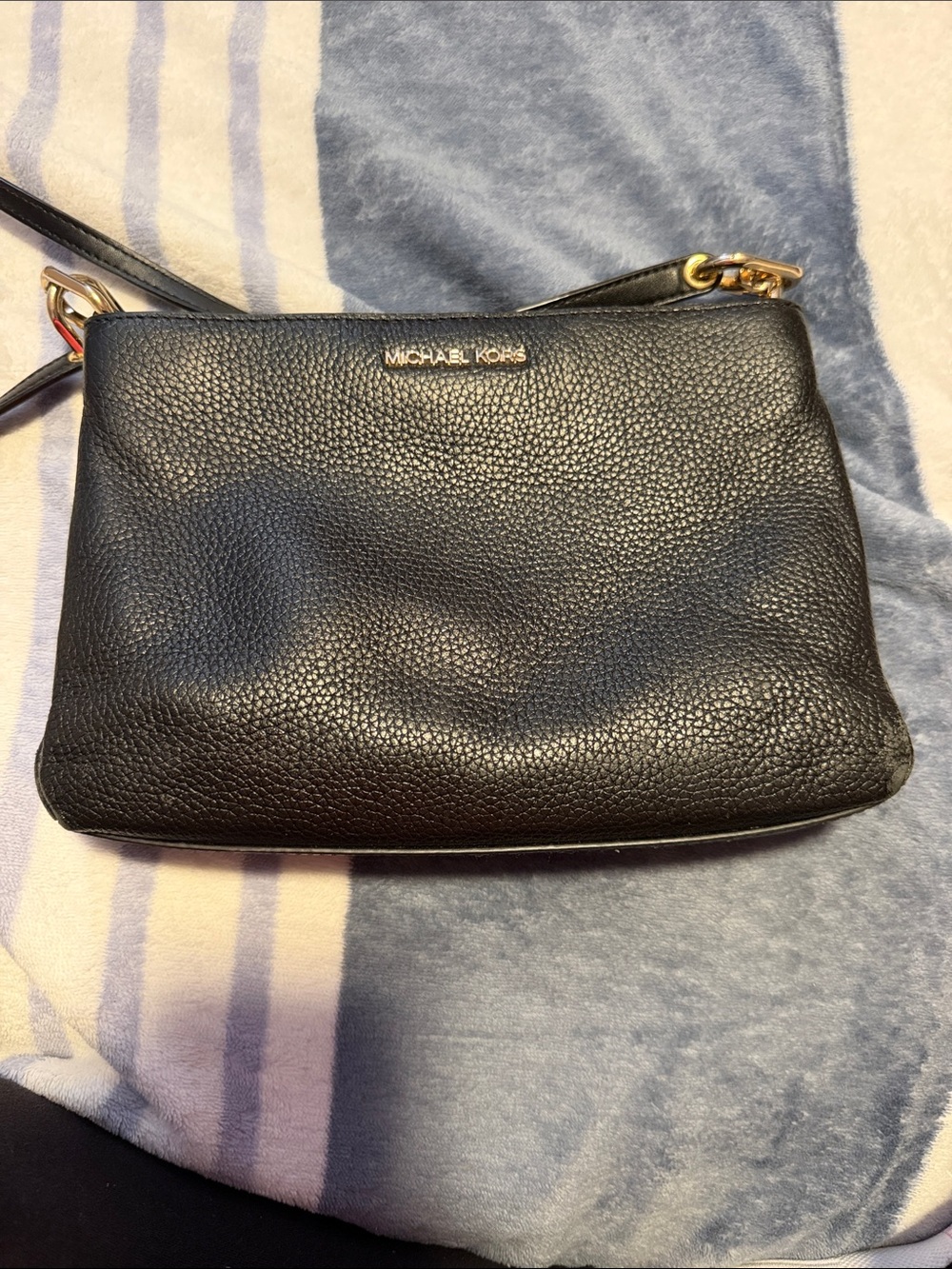 Michael kors crossbody bag